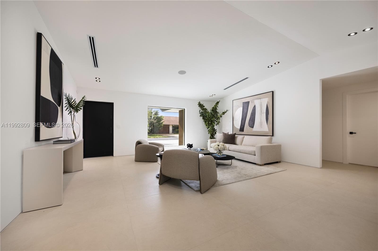 21490 Highland Lakes Blvd, Miami FL 33179 — 2