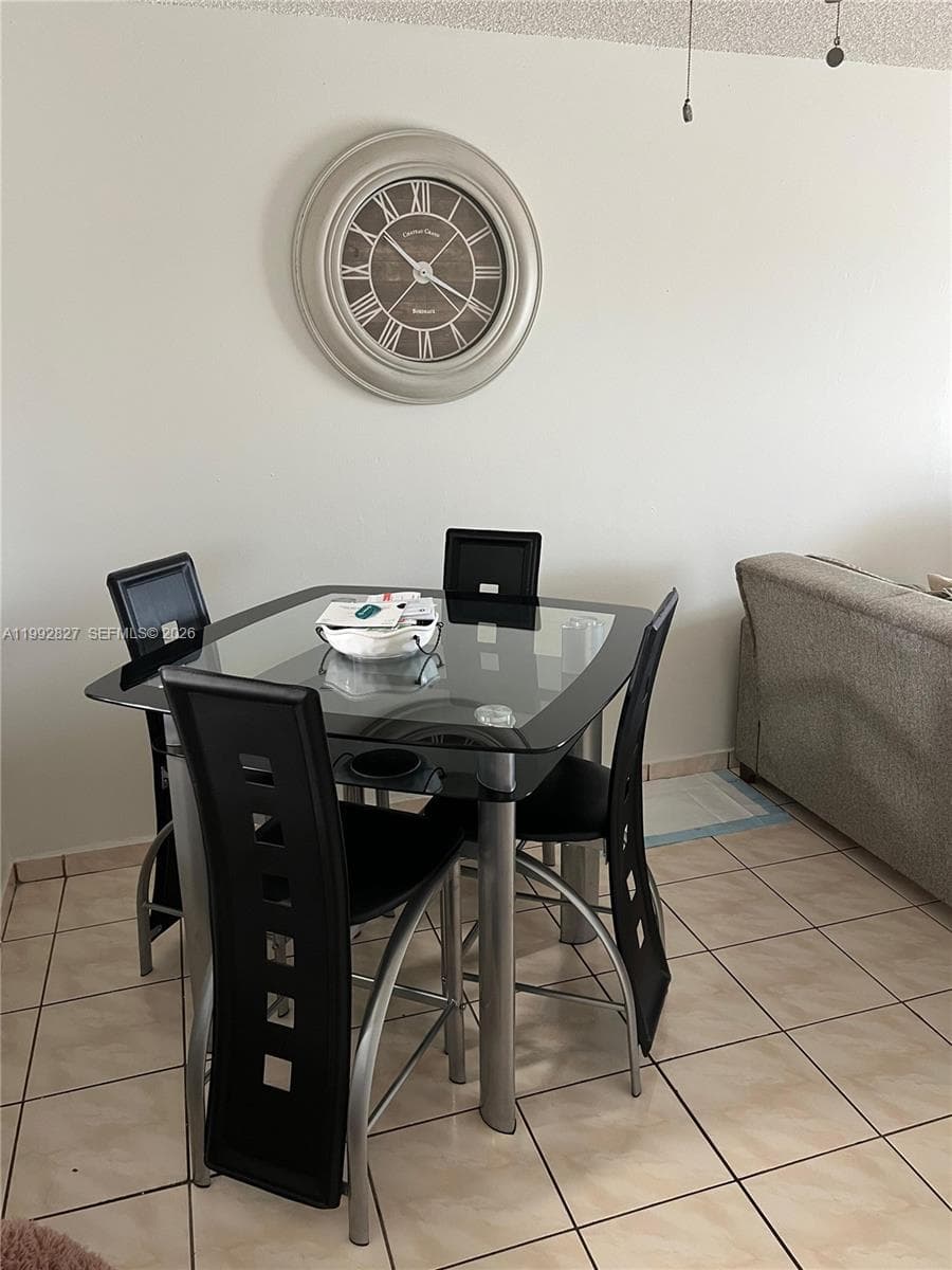 6465 W 27th Ave # 202, Hialeah FL 33016 — 3