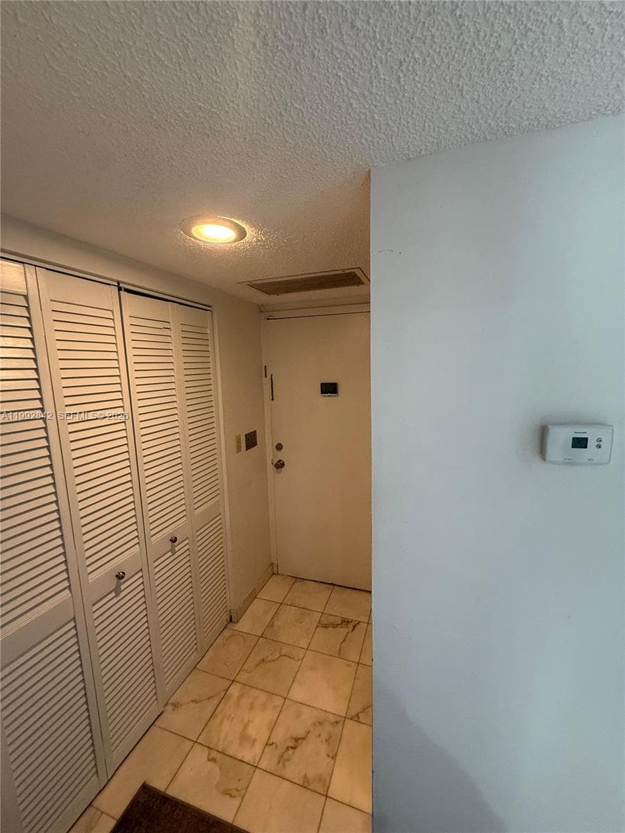 11111 Biscayne Blvd # 7E, Miami FL 33181 — 17