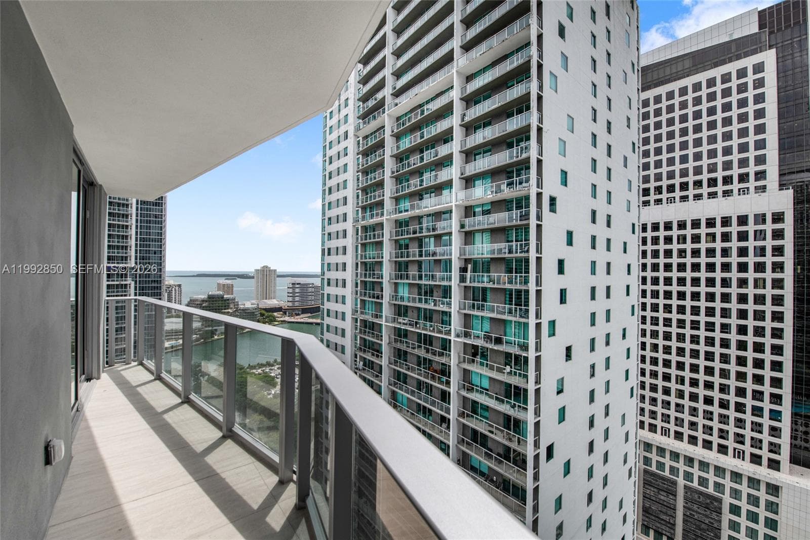 77 SE 5th Street # 2914, Miami FL 33131 — 27