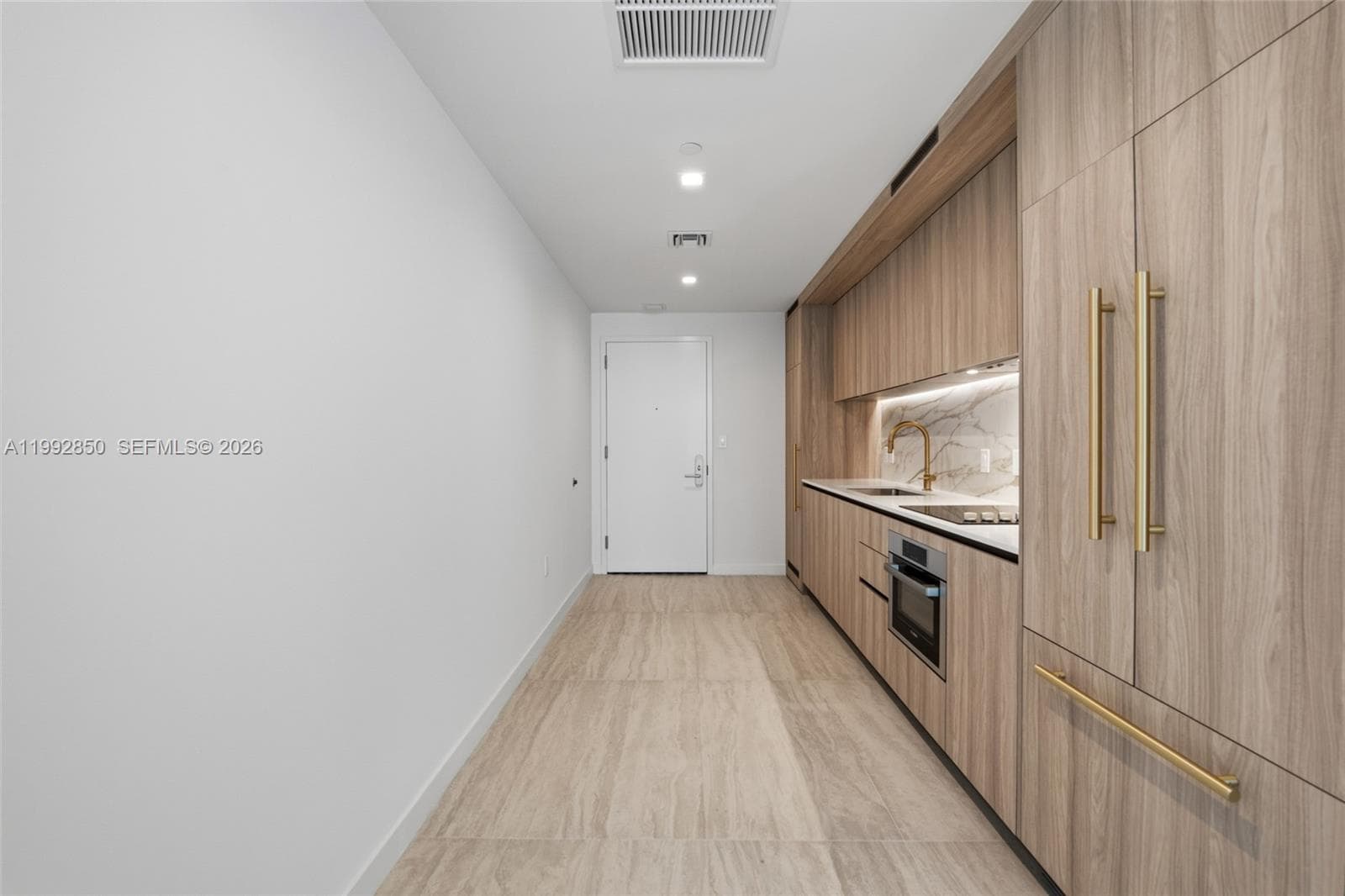 77 SE 5th Street # 2914, Miami FL 33131 — 13