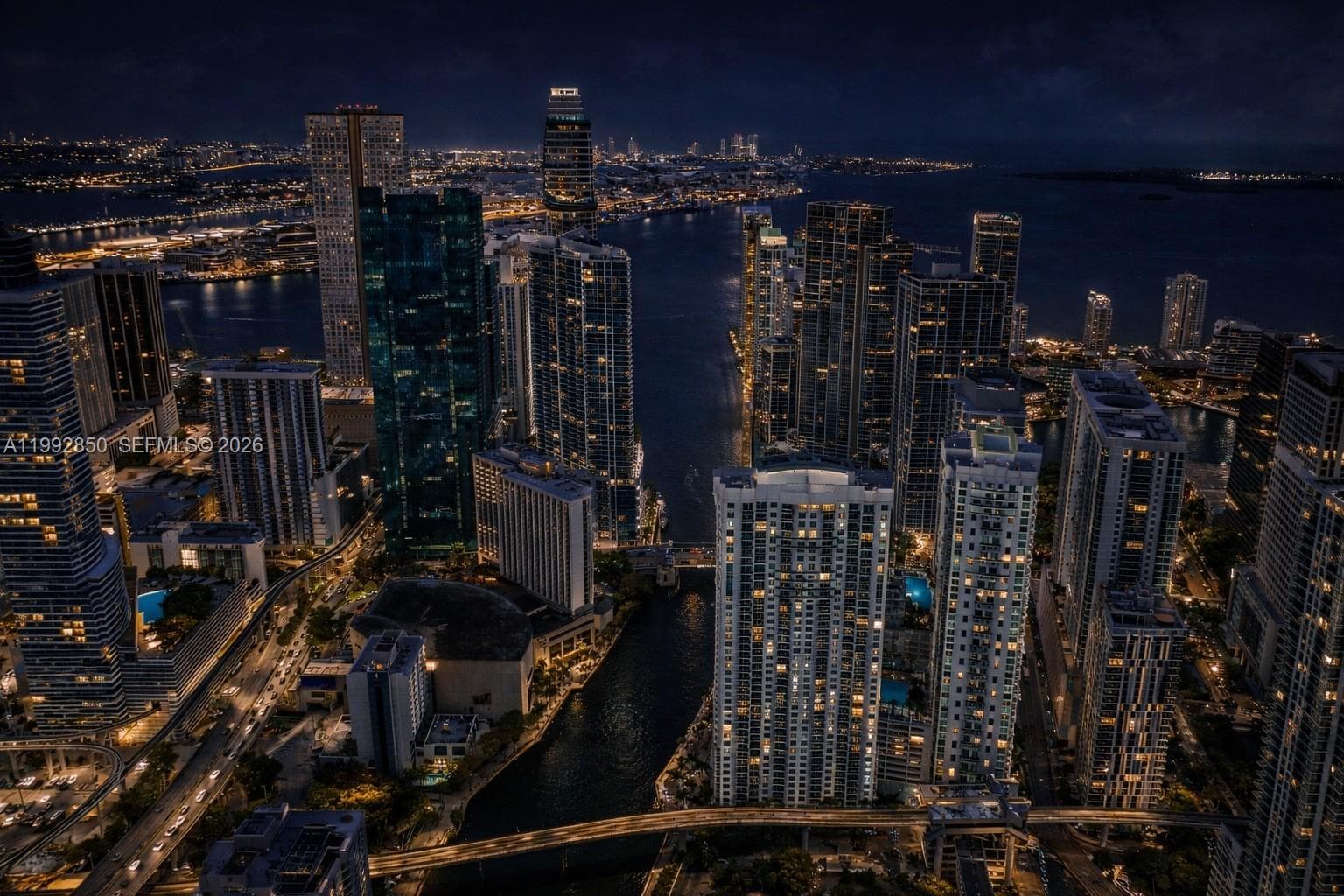 77 SE 5th Street # 2914, Miami FL 33131 — 57