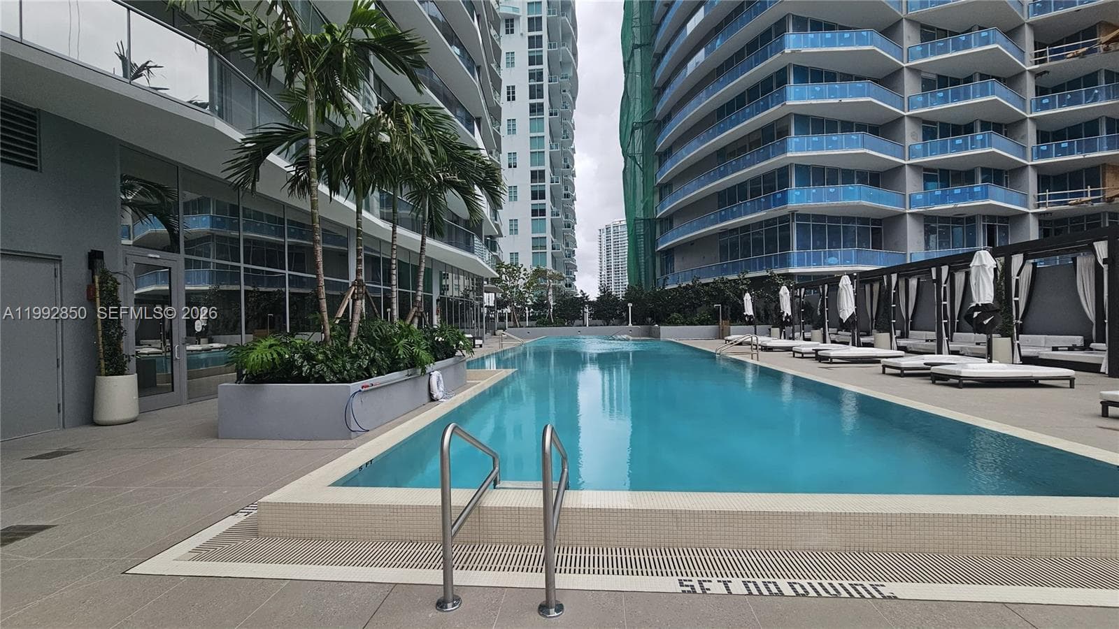 77 SE 5th Street # 2914, Miami FL 33131 — 37