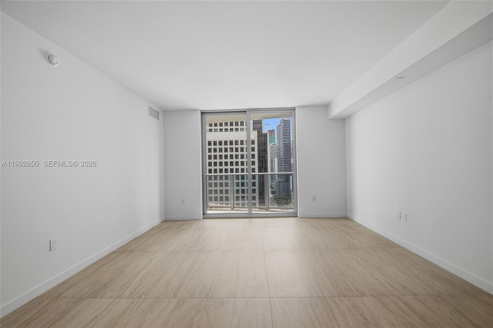 77 SE 5th Street # 2914, Miami FL 33131 — 19