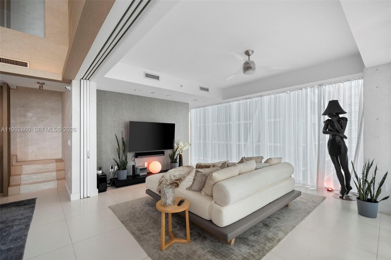 1040 Biscayne Blvd # 4607, Miami FL 33132 — 11