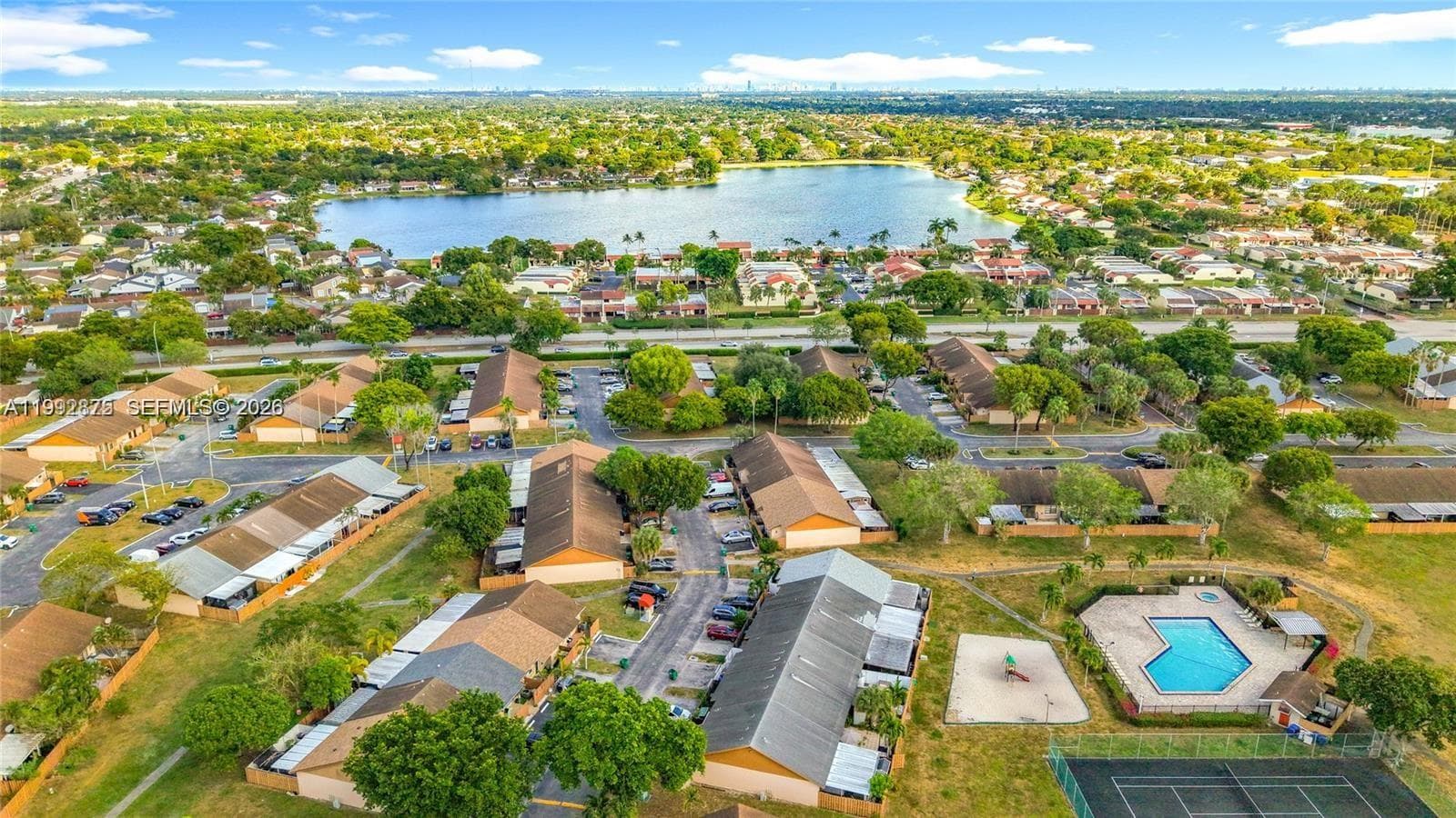 6722 NW 192nd Ln, Hialeah FL 33015 — 36