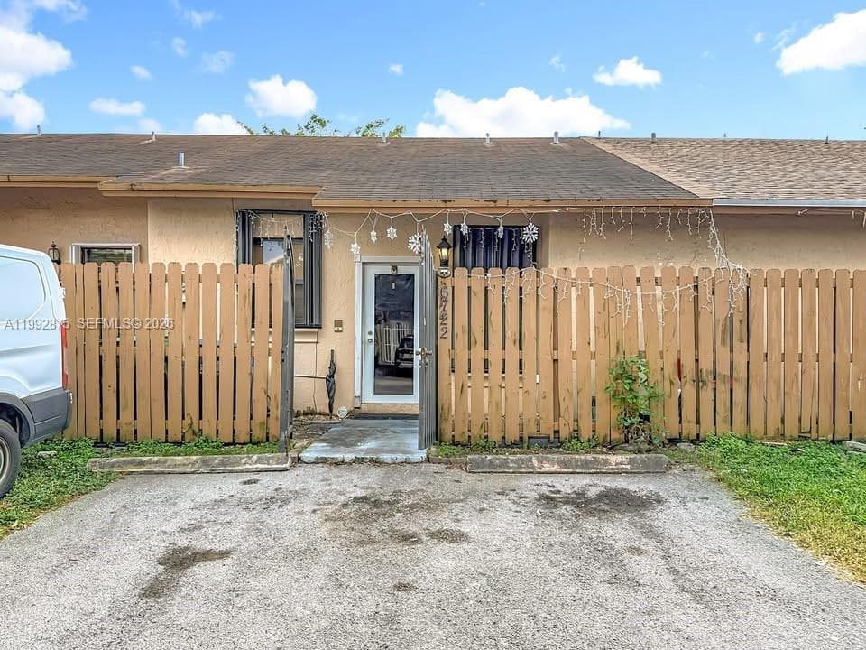 6722 NW 192nd Ln, Hialeah FL 33015 — 20