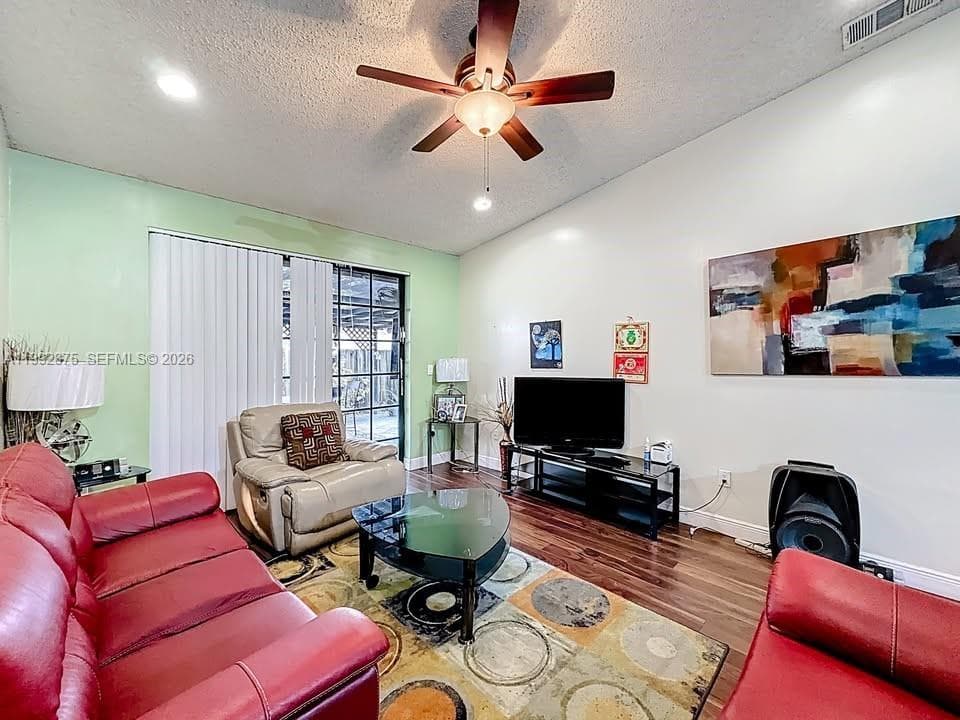 6722 NW 192nd Ln, Hialeah FL 33015 — 9
