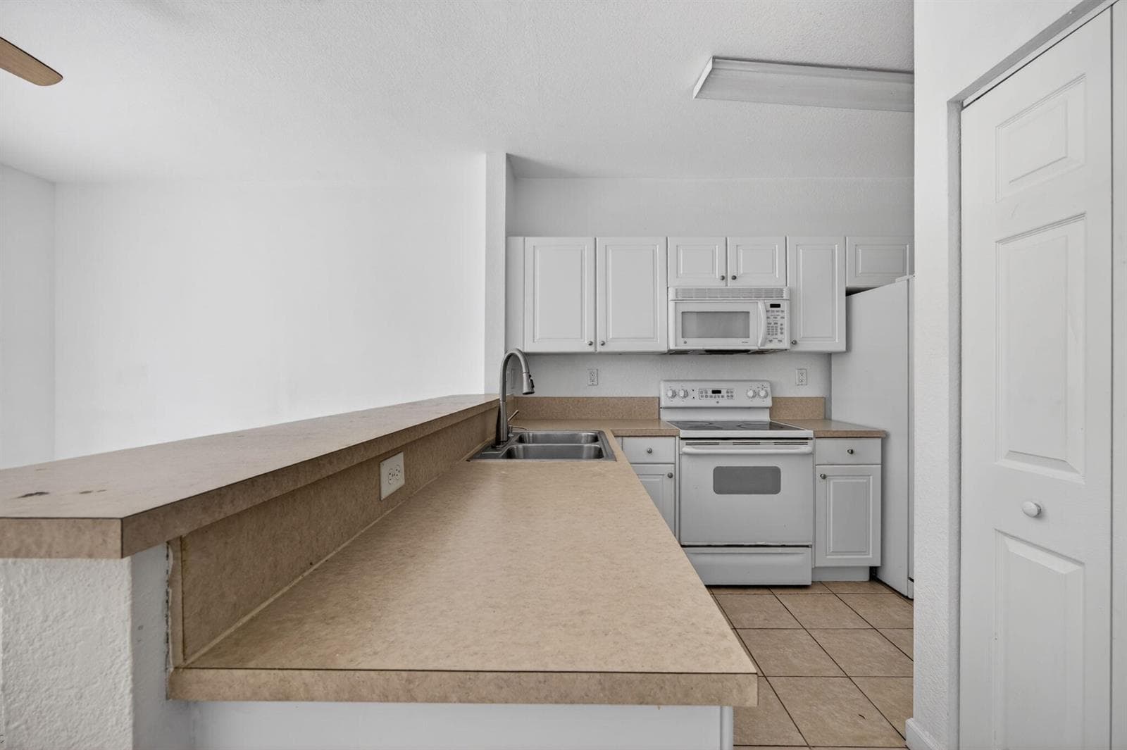 1575 NE 33rd Avenue Unit 105, Homestead FL 33033 — 9