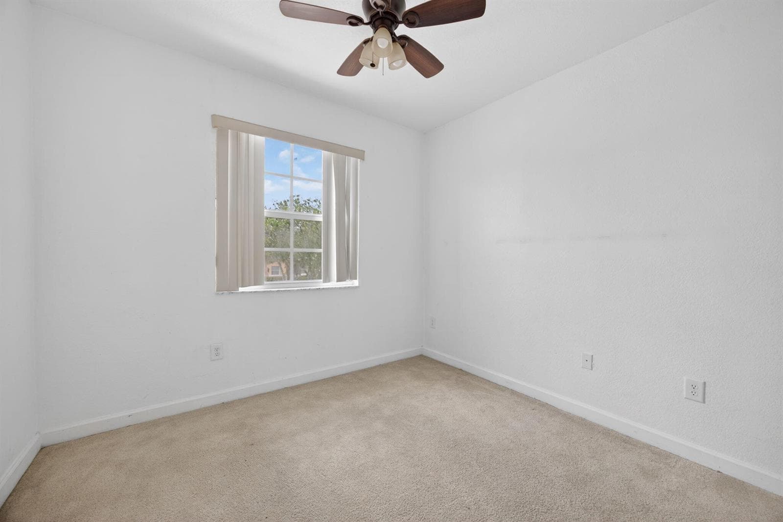 1575 NE 33rd Avenue Unit 105, Homestead FL 33033 — 35