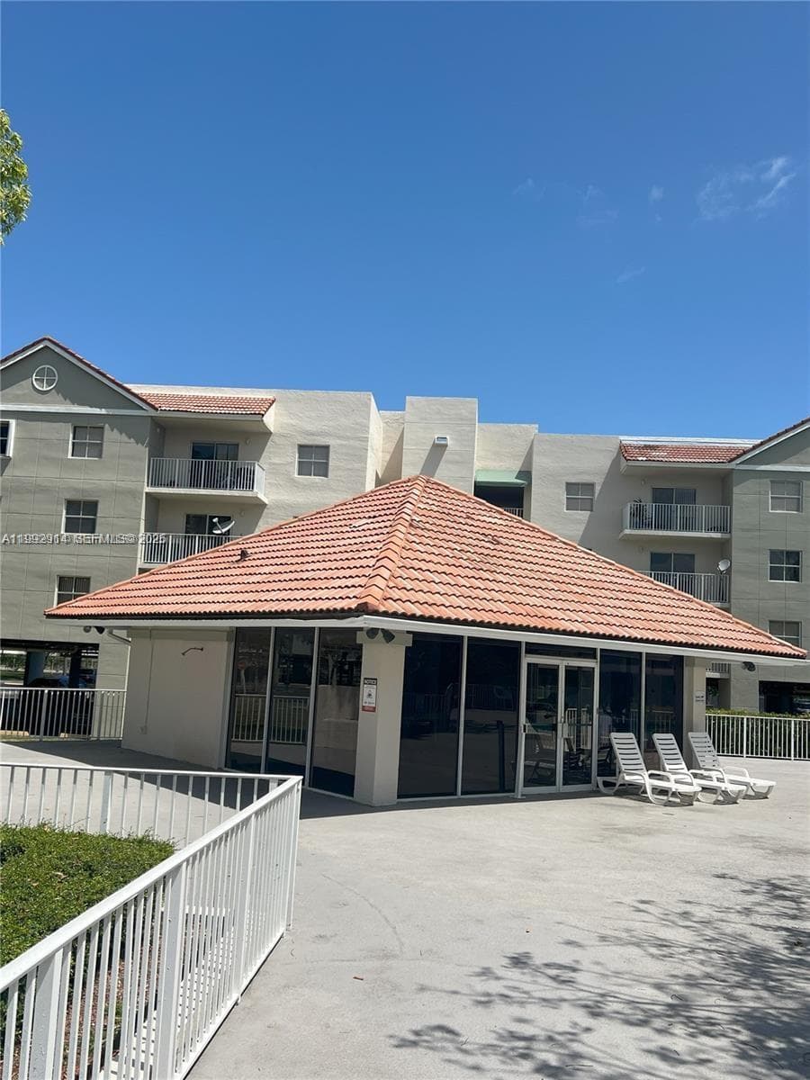 8240 SW 210th St # 319, Cutler Bay FL 33189 — 13