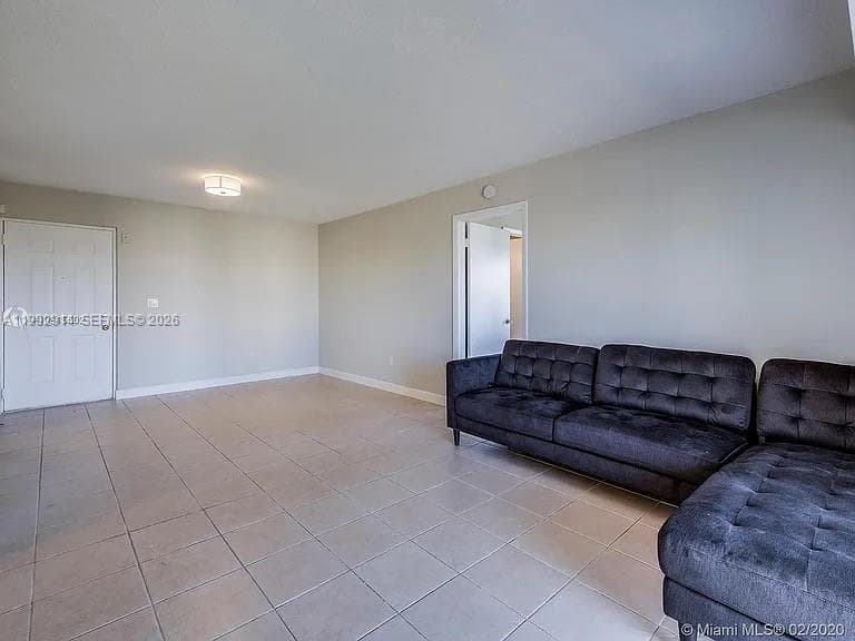 8240 SW 210th St # 319, Cutler Bay FL 33189 — 5