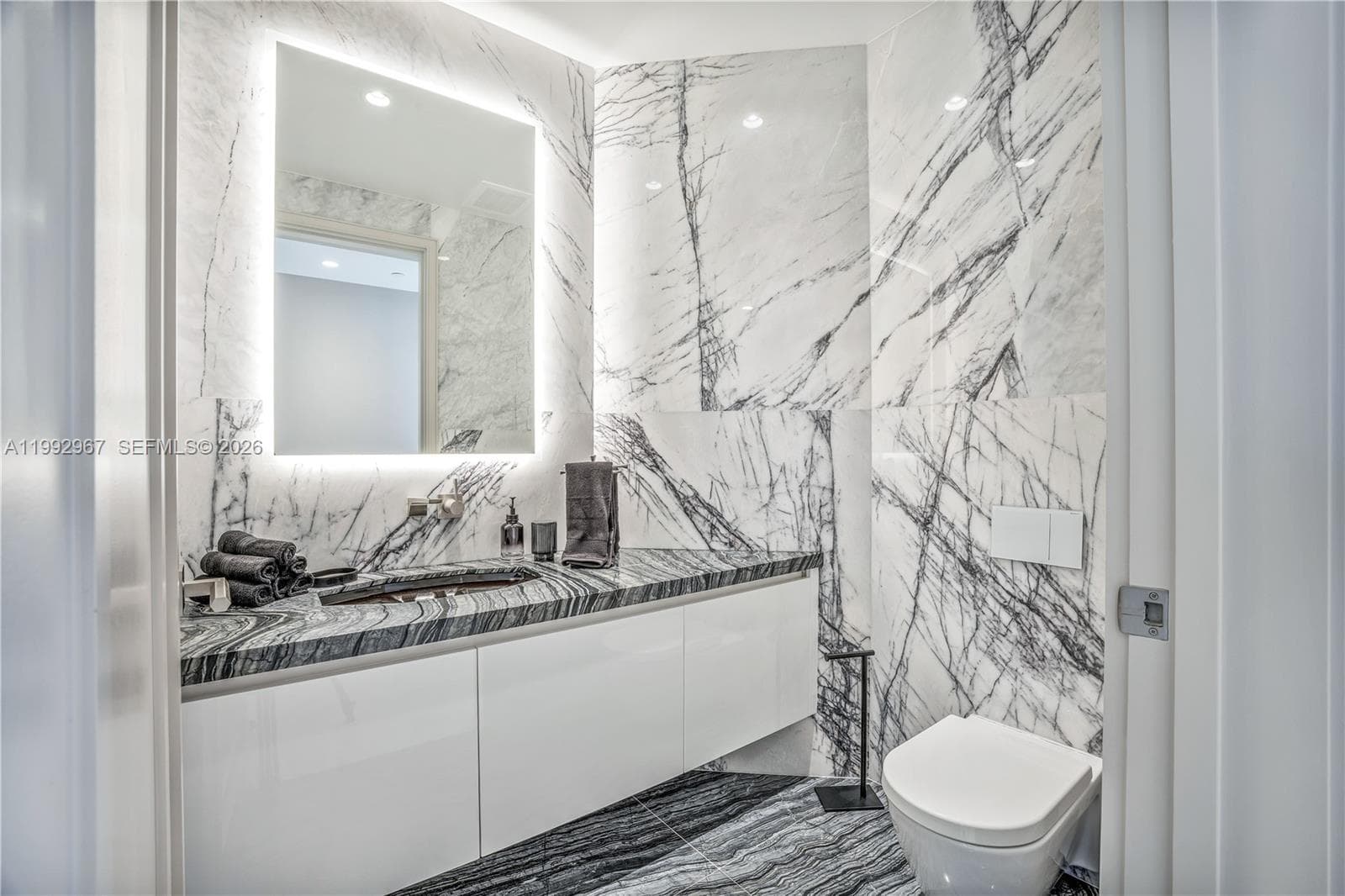 17901 Collins Ave # 2404, Sunny Isles Beach FL 33160 — 19