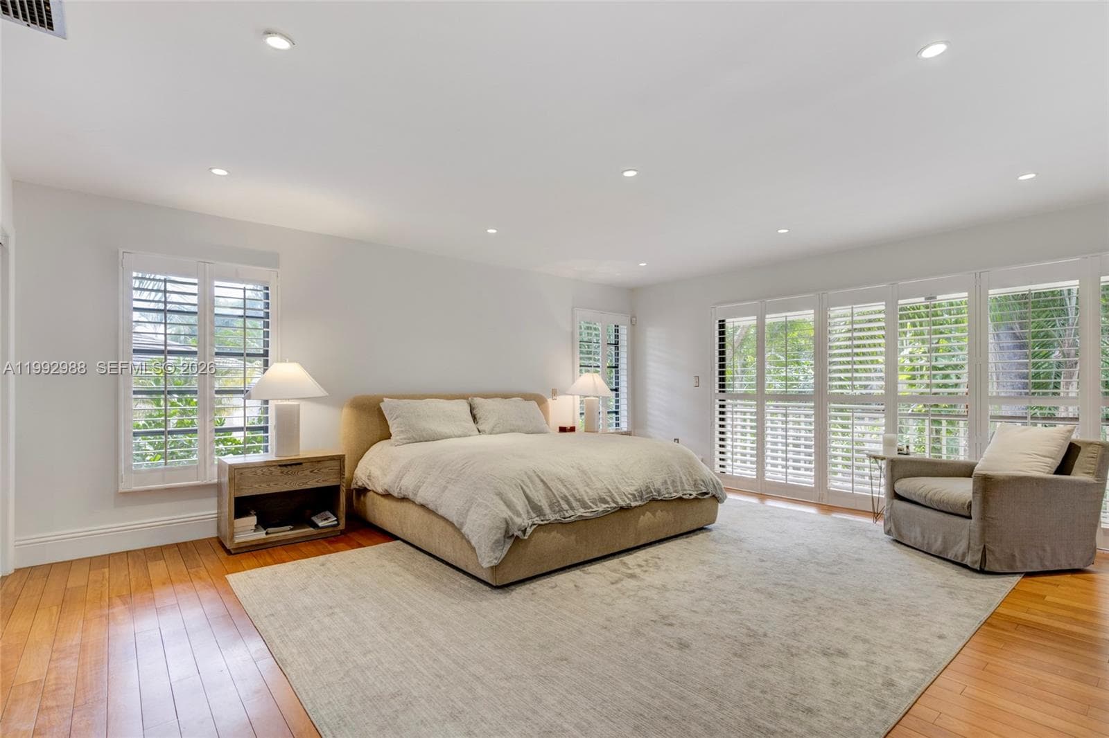 8118 Los Pinos Blvd, Coral Gables FL 33143 — 10