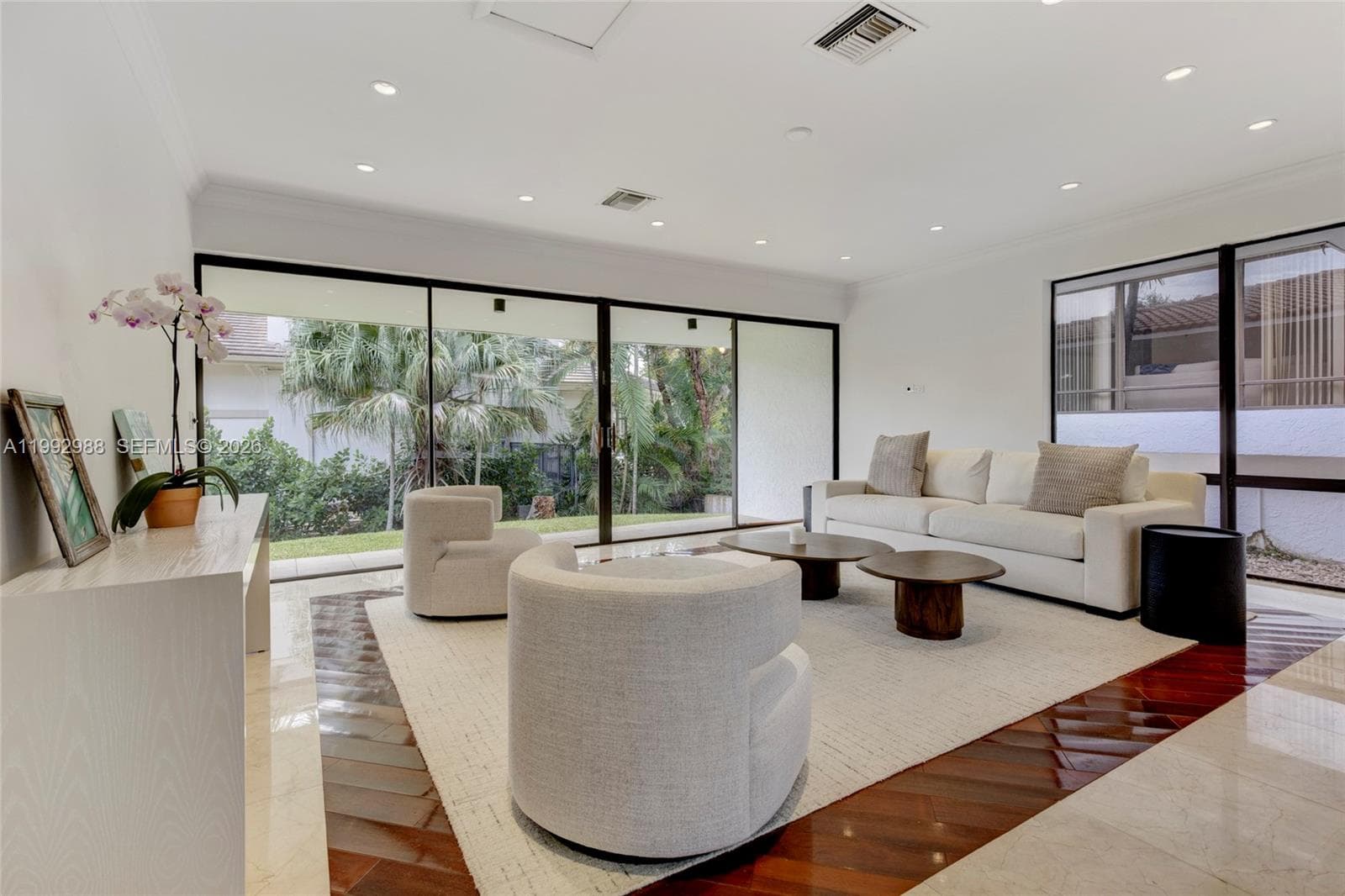 8118 Los Pinos Blvd, Coral Gables FL 33143 — 4