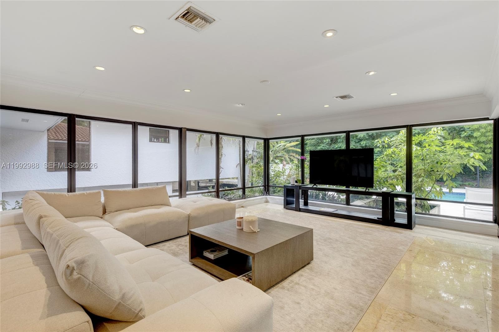 8118 Los Pinos Blvd, Coral Gables FL 33143 — 8