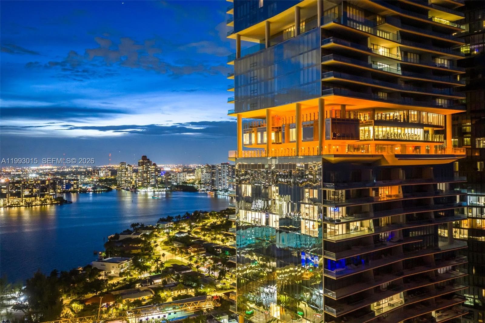 18501 Collins Ave # 2504, Sunny Isles Beach FL 33160 — 13