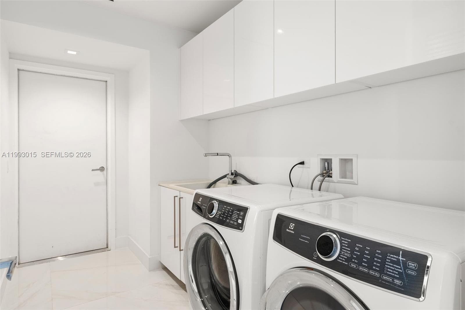 18501 Collins Ave # 2504, Sunny Isles Beach FL 33160 — 46