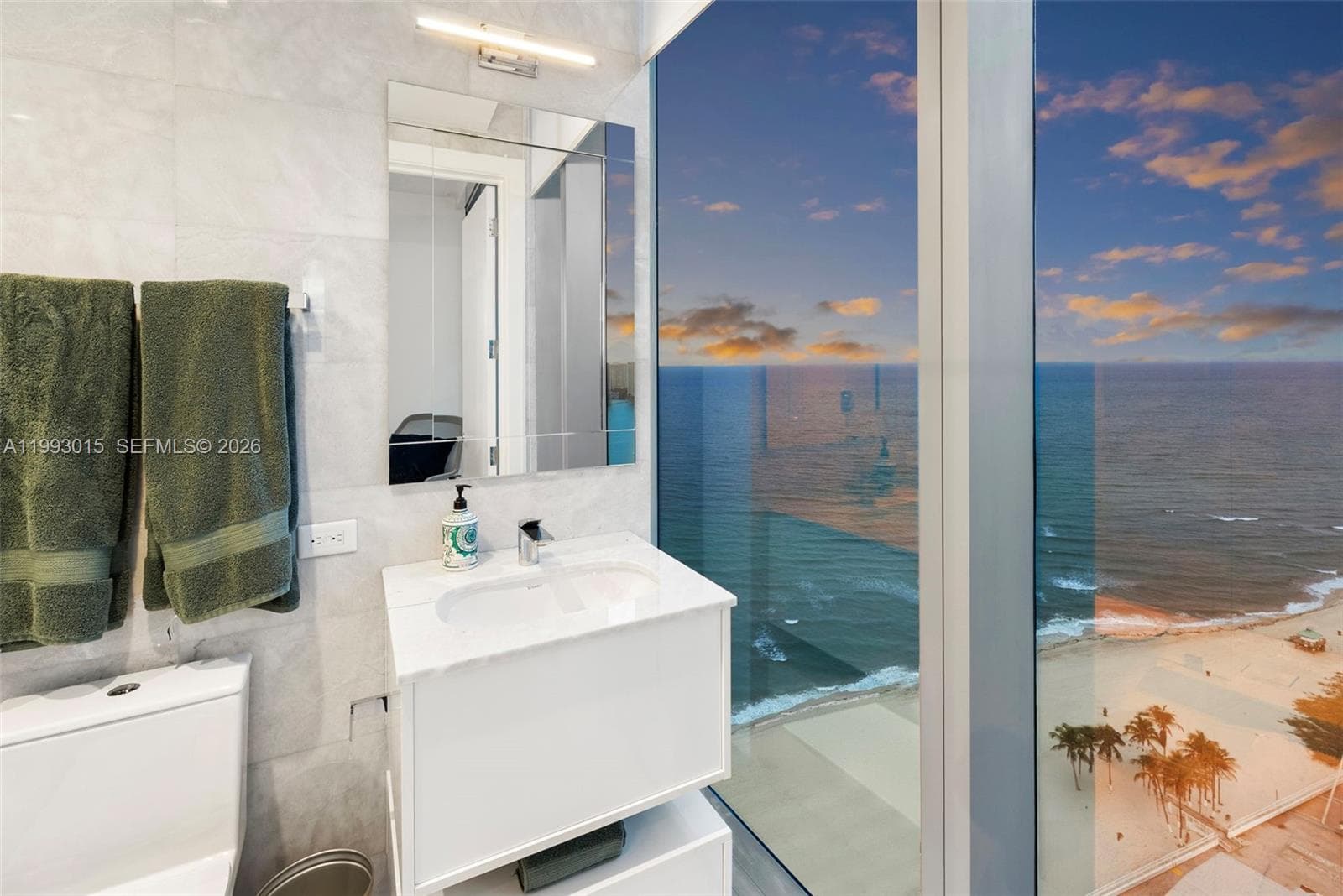 18501 Collins Ave # 2504, Sunny Isles Beach FL 33160 — 64