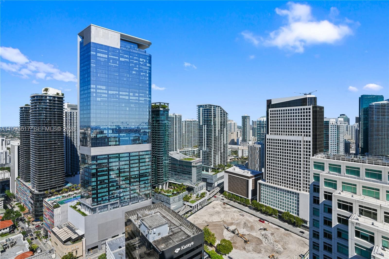 950 Brickell Bay Dr # 4101, Miami FL 33131 — 27