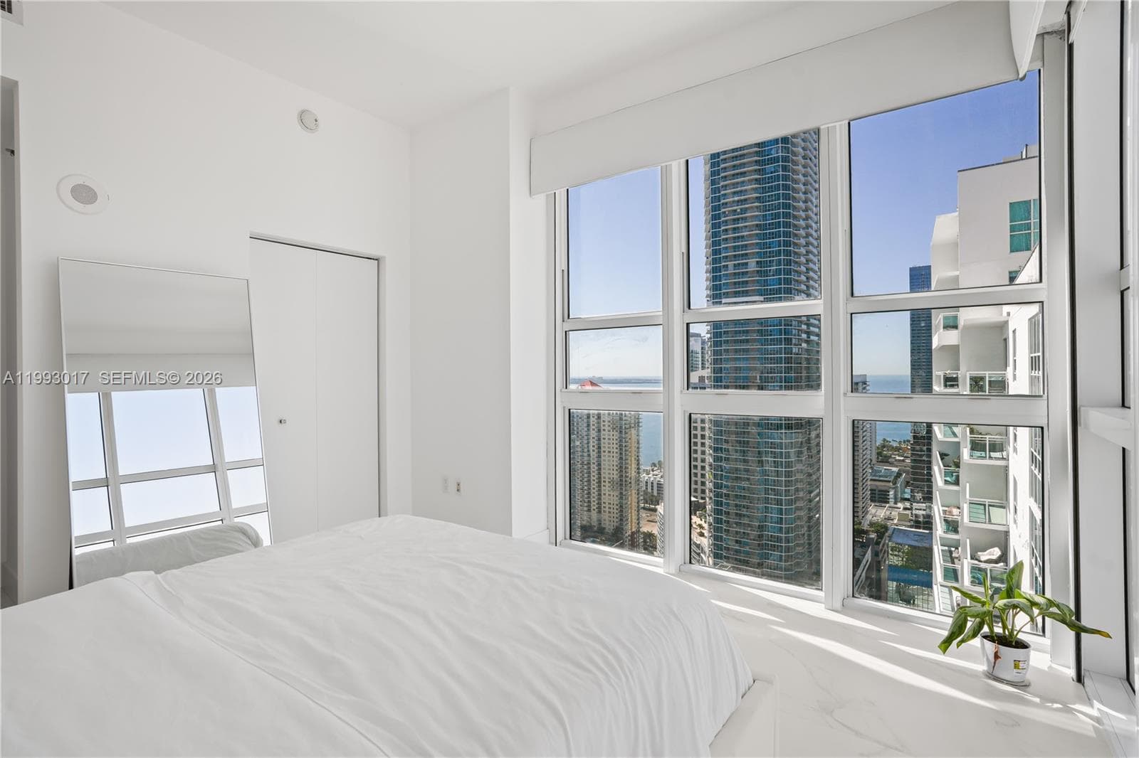 950 Brickell Bay Dr # 4101, Miami FL 33131 — 16
