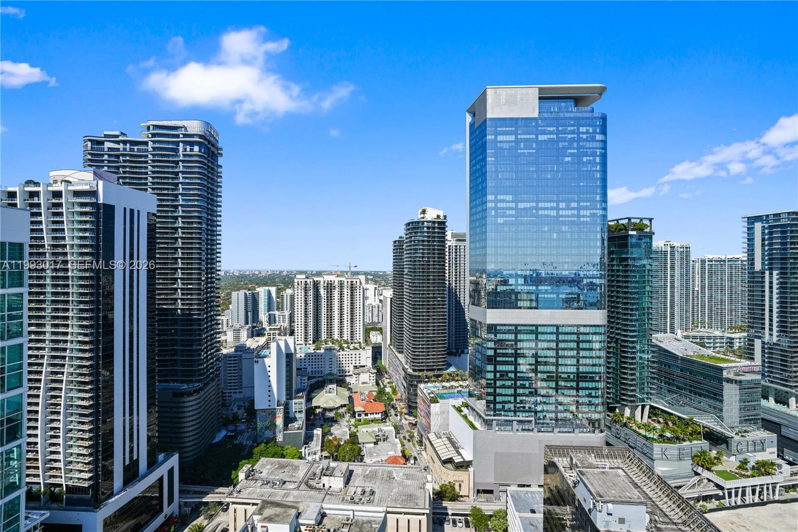 950 Brickell Bay Dr # 4101, Miami FL 33131 — 25