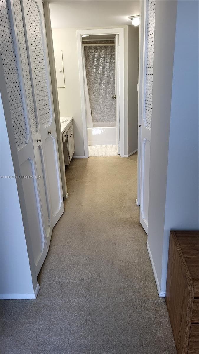 3401 N Country Club Dr # 402, Aventura FL 33180 — 24