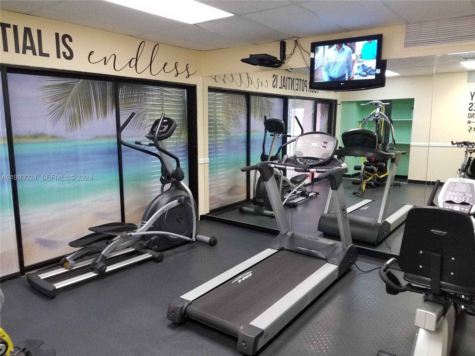 3401 N Country Club Dr # 402, Aventura FL 33180 — 40
