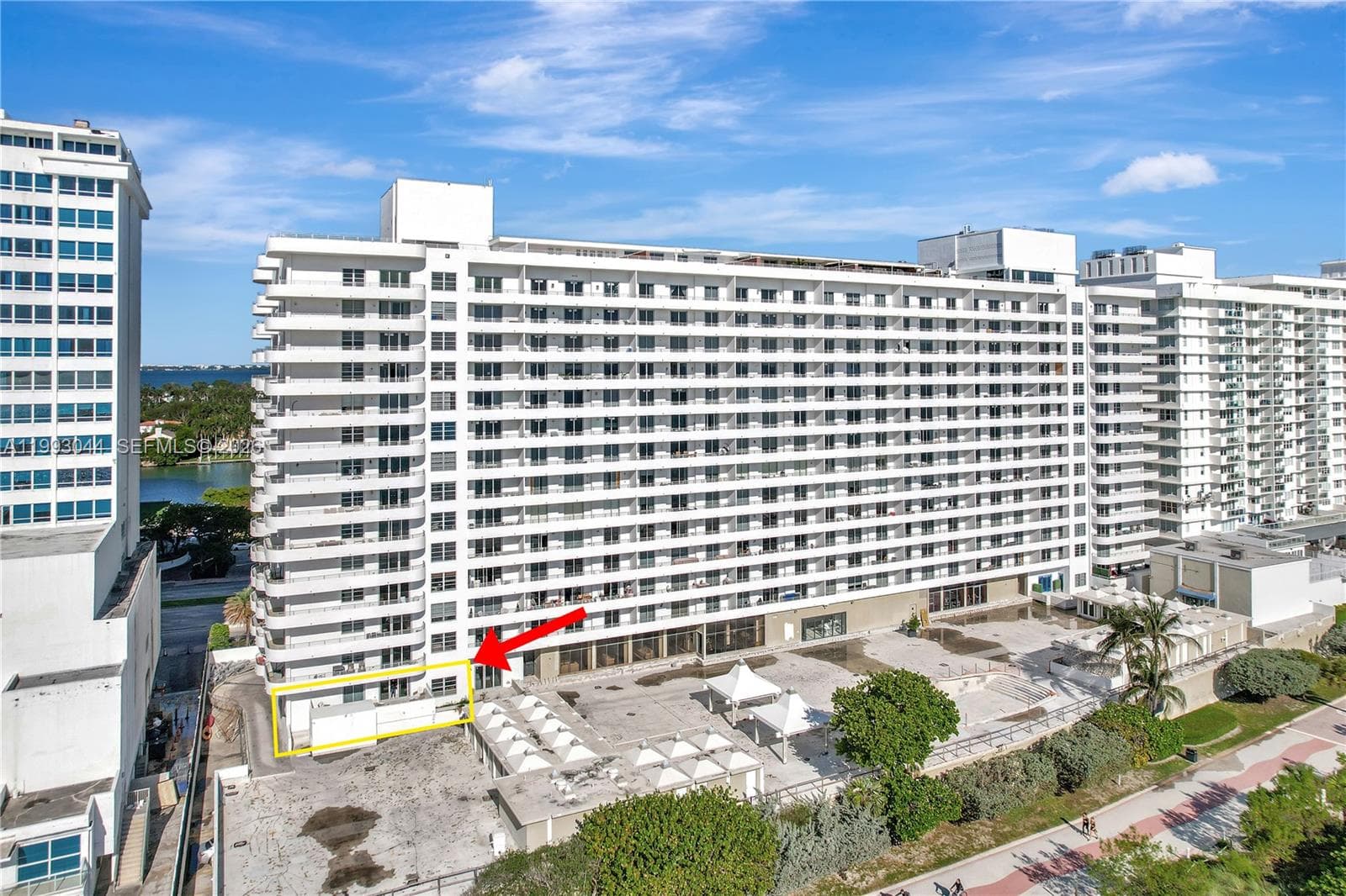 5555 Collins Ave # 3N, Miami Beach FL 33140 — 30