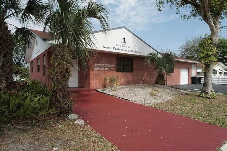 21 NE 168th Street, North Miami Beach FL 33162 — 3