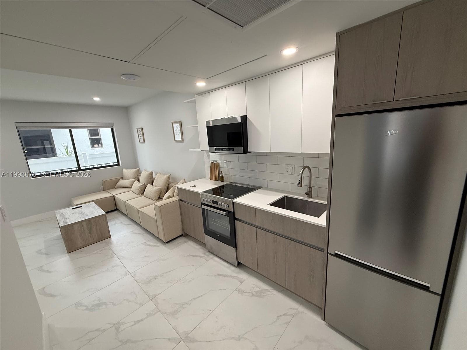944 Jefferson Ave # 15, Miami Beach FL 33139 — 6