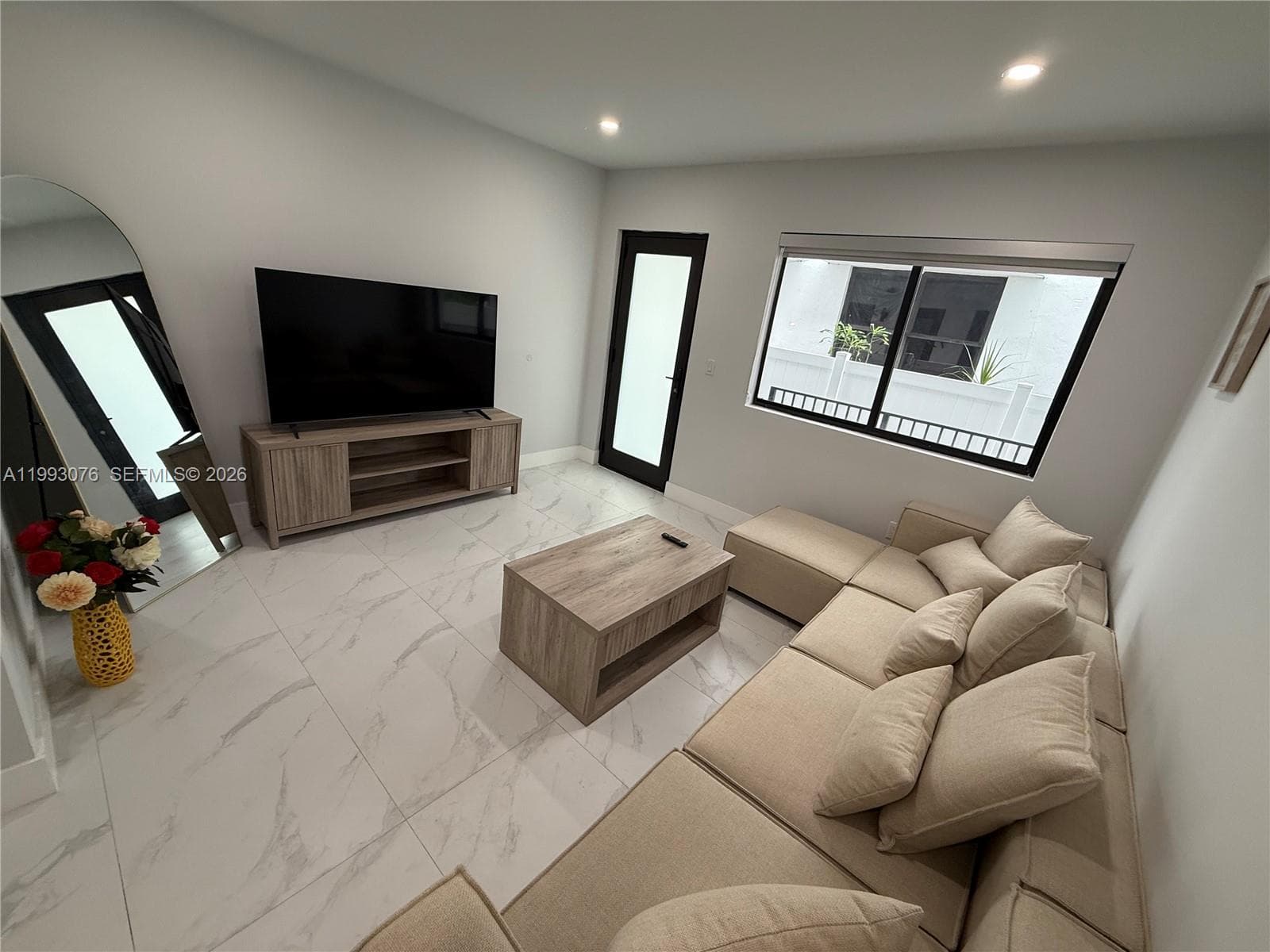 944 Jefferson Ave # 15, Miami Beach FL 33139 — 3