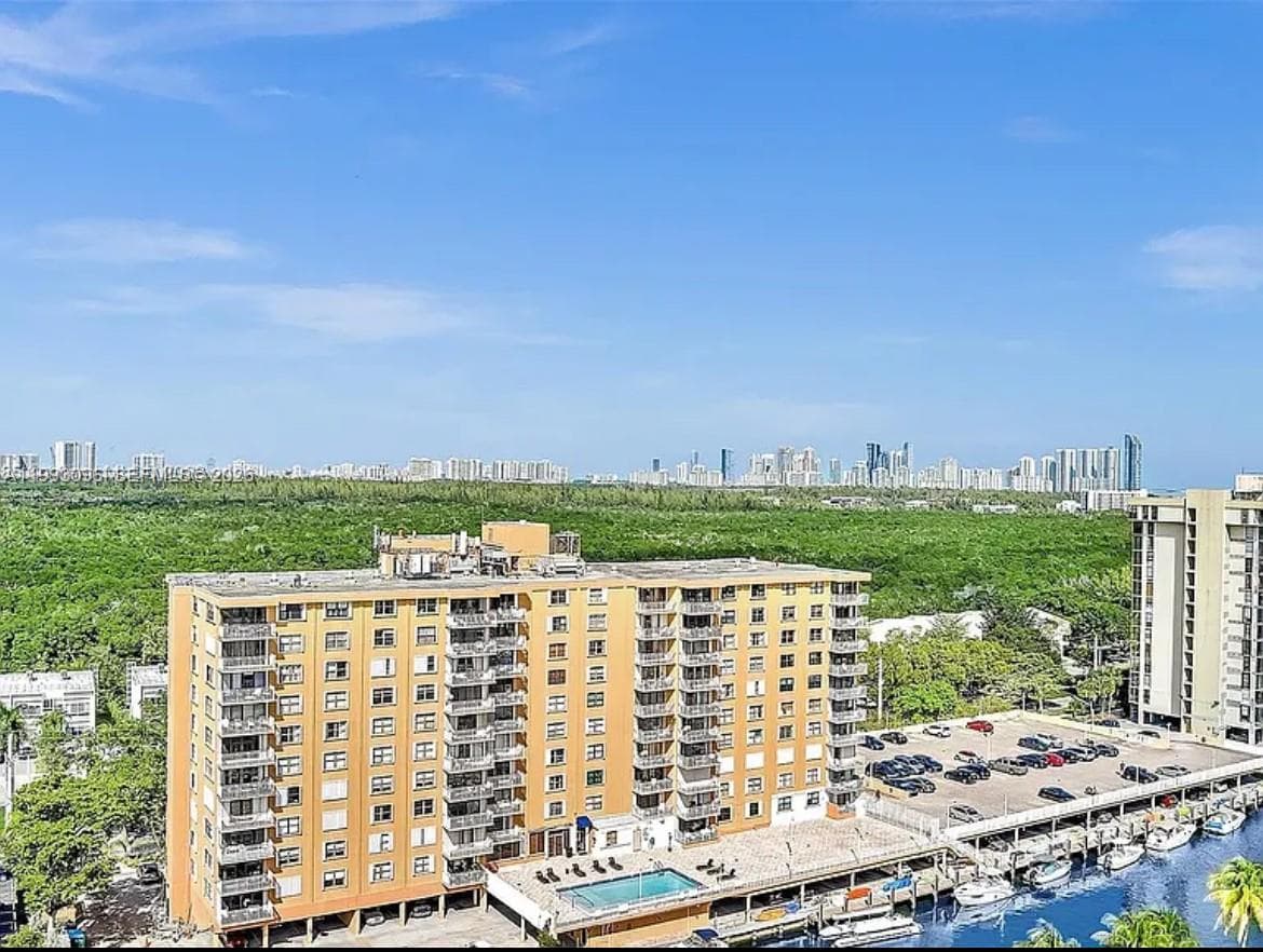 2450 NE 135th St # 103, North Miami FL 33181 — 18