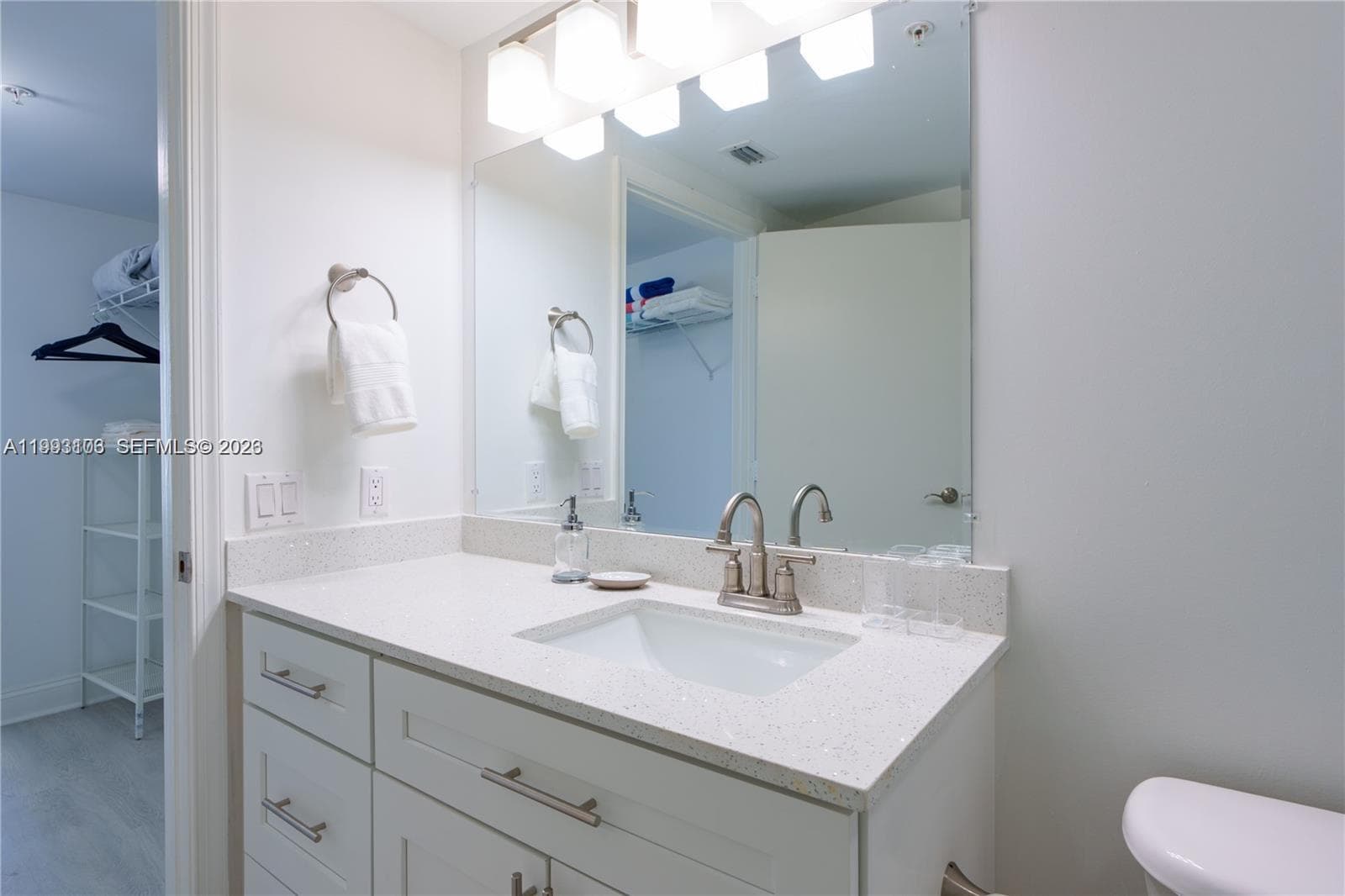 1750 N Bayshore Dr # 2401, Miami FL 33132 — 23