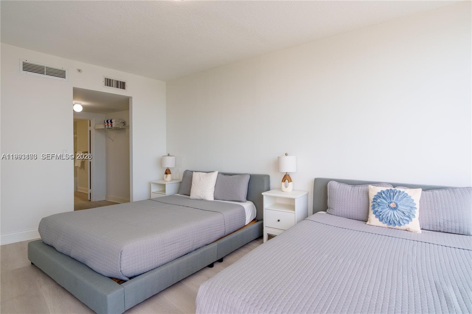 1750 N Bayshore Dr # 2401, Miami FL 33132 — 16