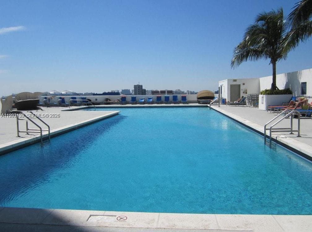 1750 N Bayshore Dr # 2401, Miami FL 33132 — 32