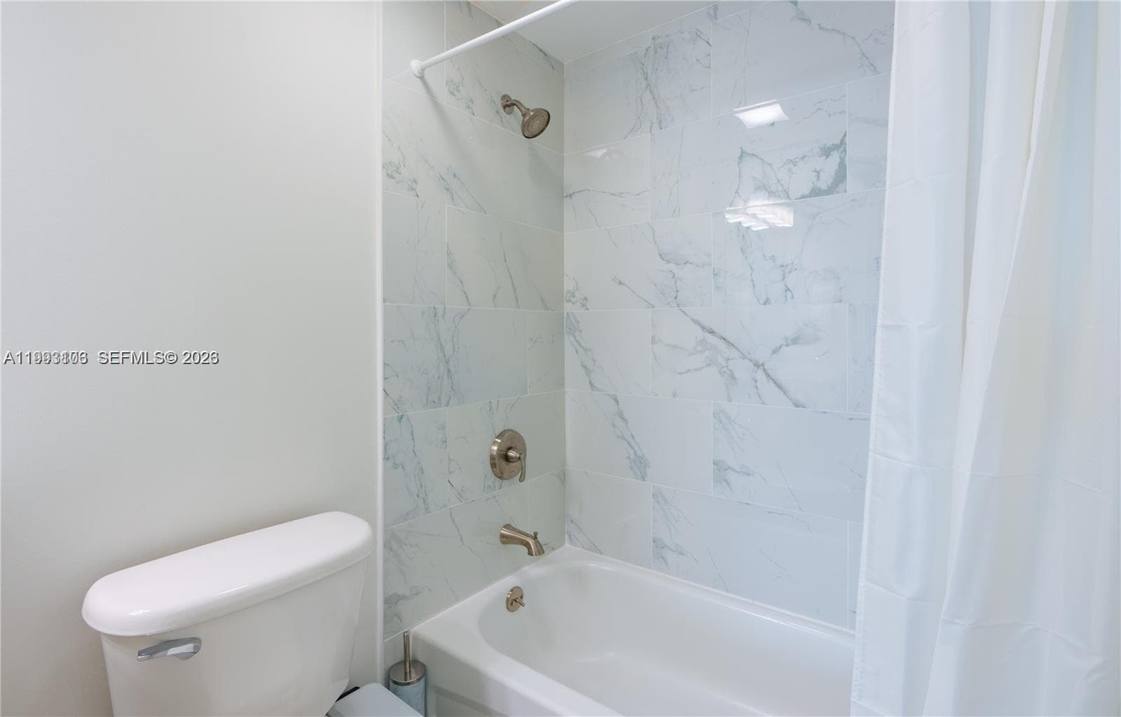 1750 N Bayshore Dr # 2401, Miami FL 33132 — 24