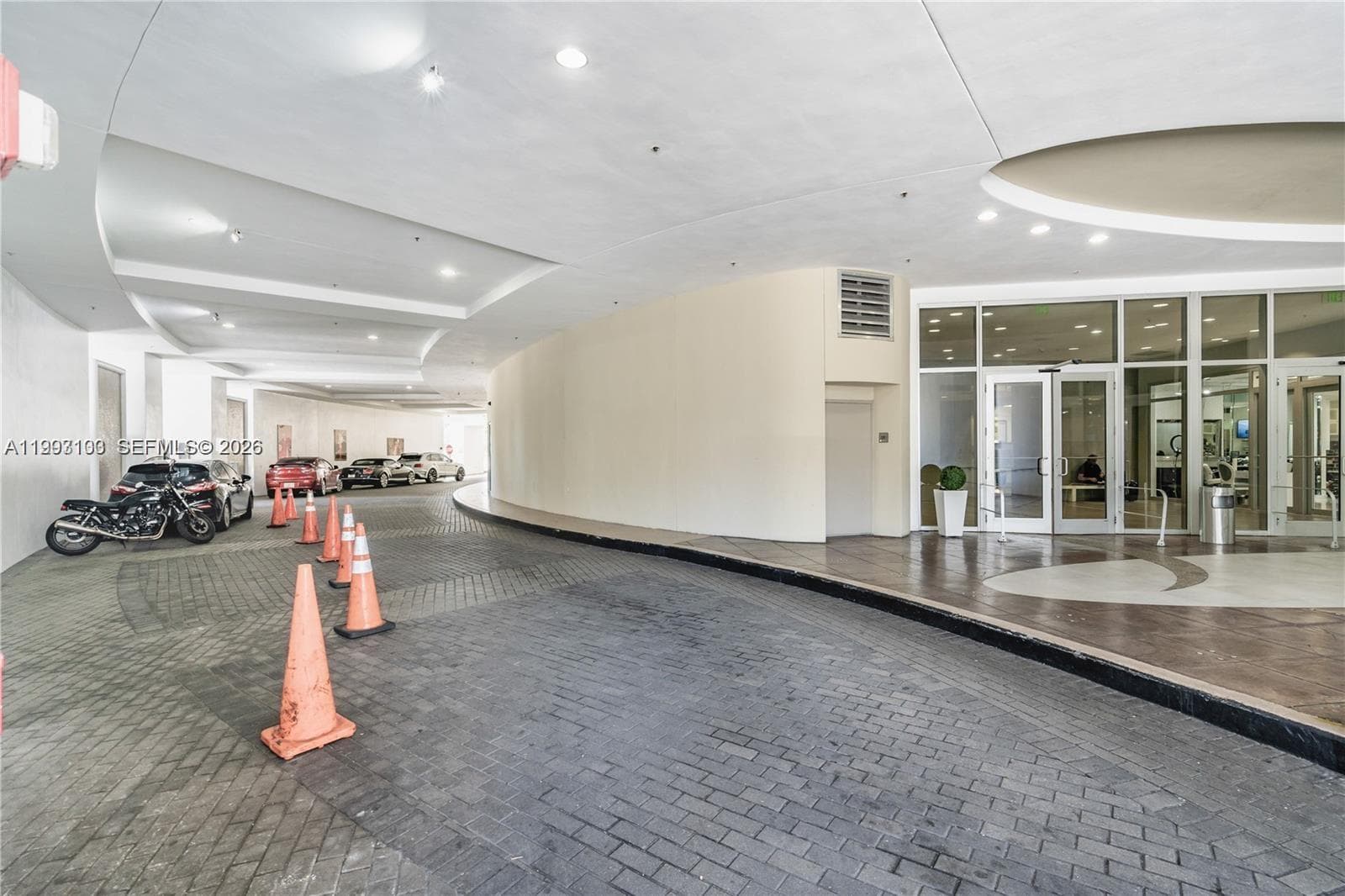 1750 N Bayshore Dr # 2401, Miami FL 33132 — 38