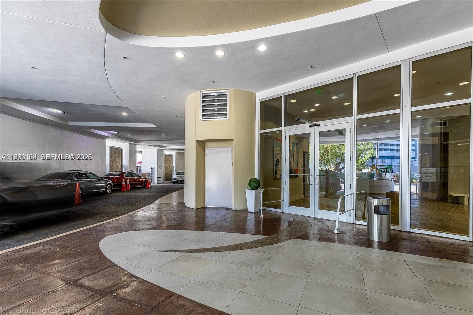 1750 N Bayshore Dr # 2401, Miami FL 33132 — 37