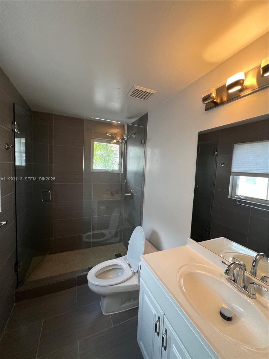 261 Navarre Ave # 4, Coral Gables FL 33134 — 11