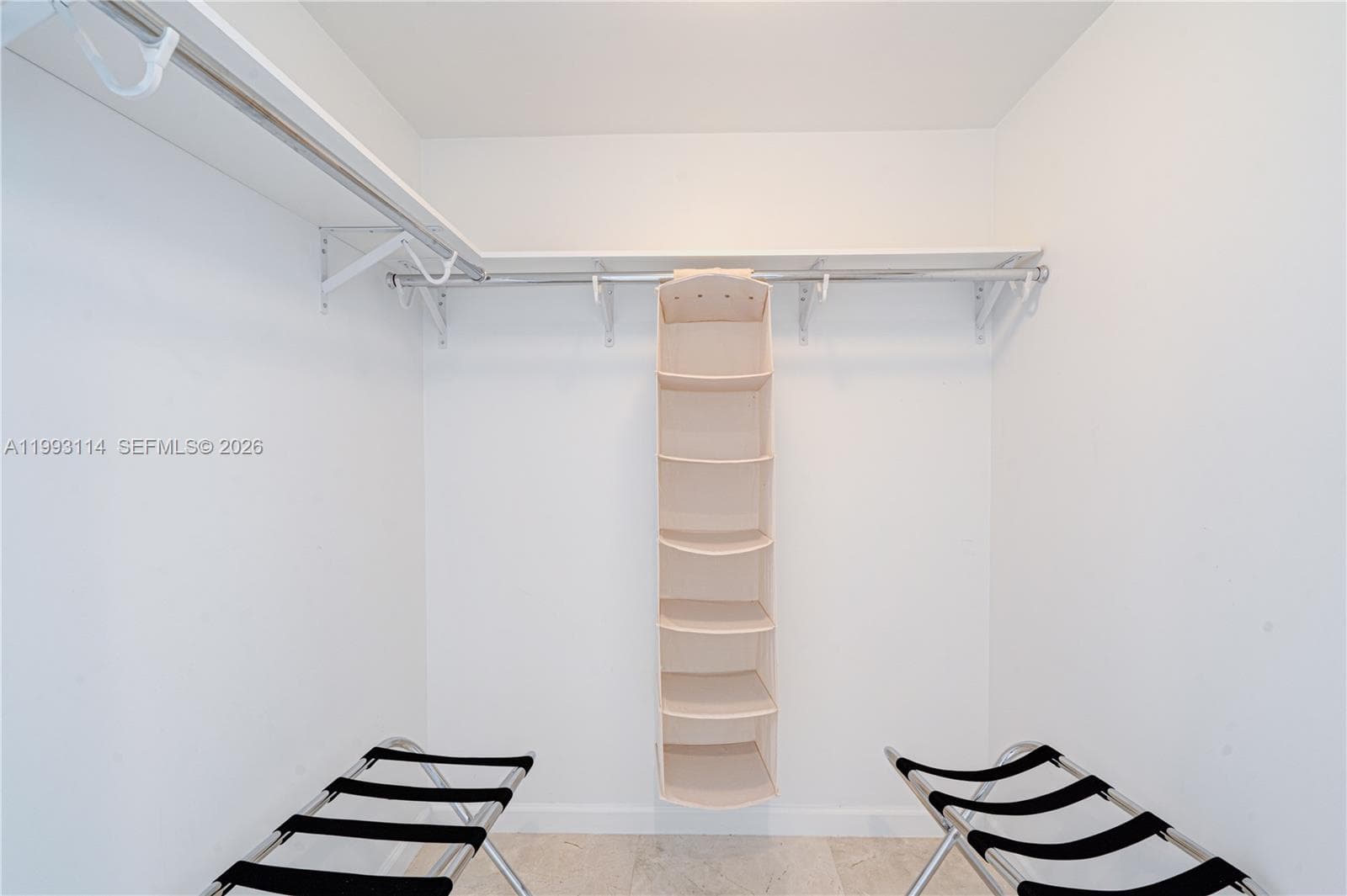 495 Brickell Ave # 3505, Miami FL 33131 — 37