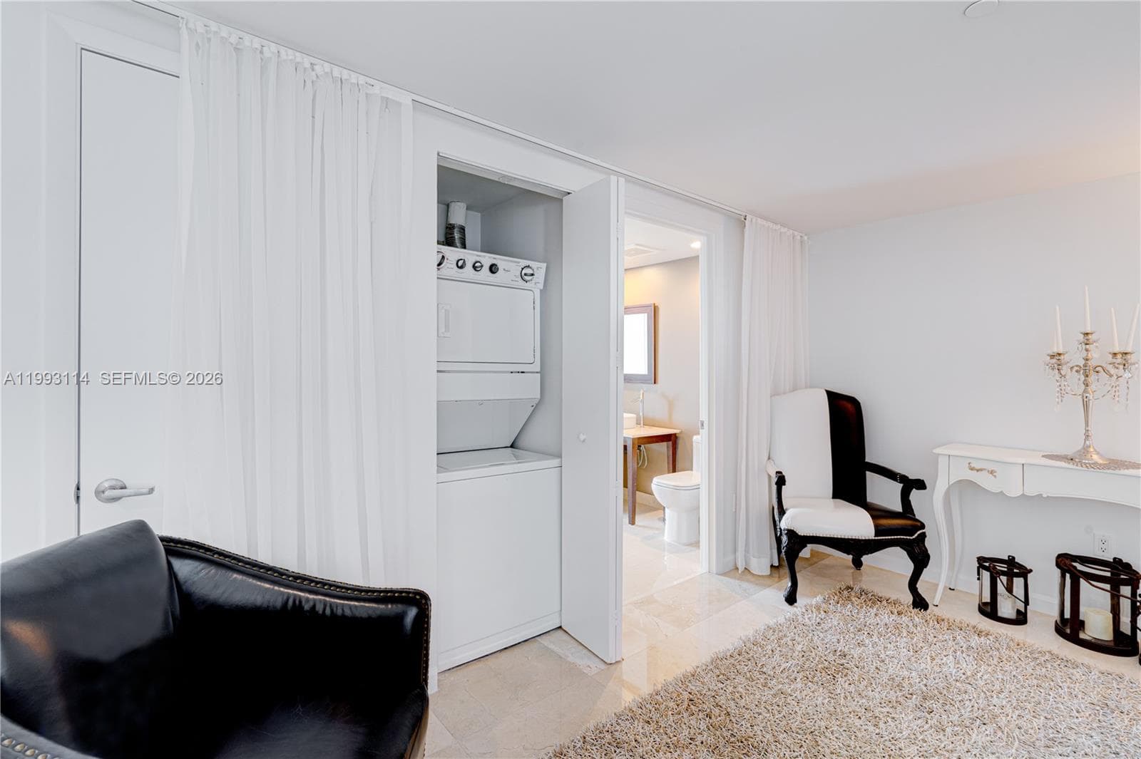 495 Brickell Ave # 3505, Miami FL 33131 — 39