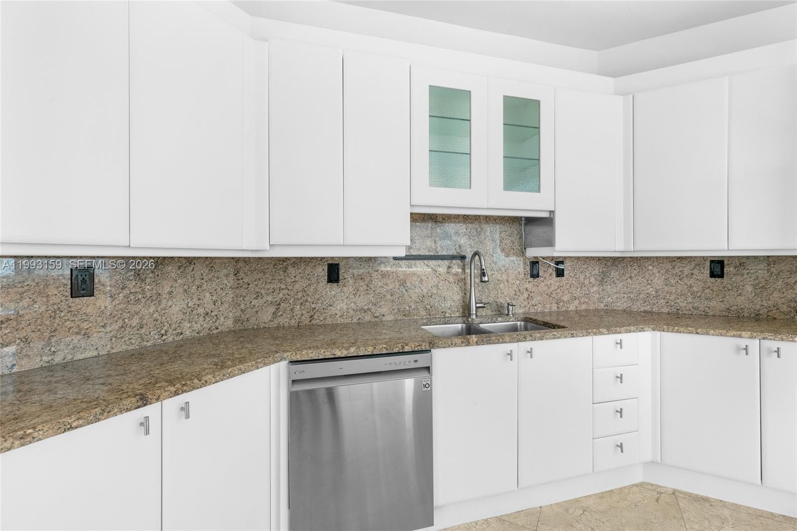 300 S Pointe Drive # 801, Miami Beach FL 33139 — 17