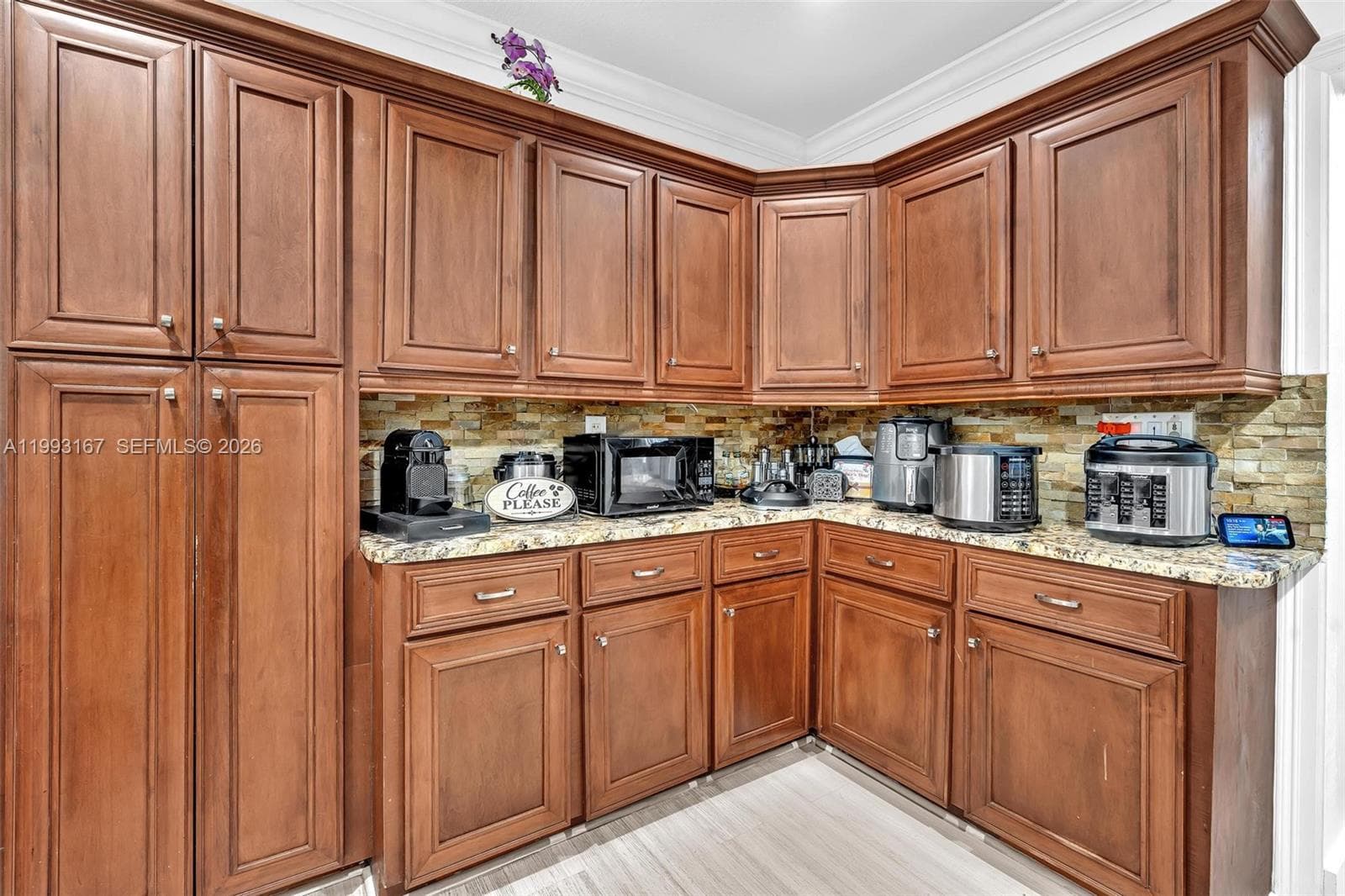 340 W 55th St, Hialeah FL 33012 — 10
