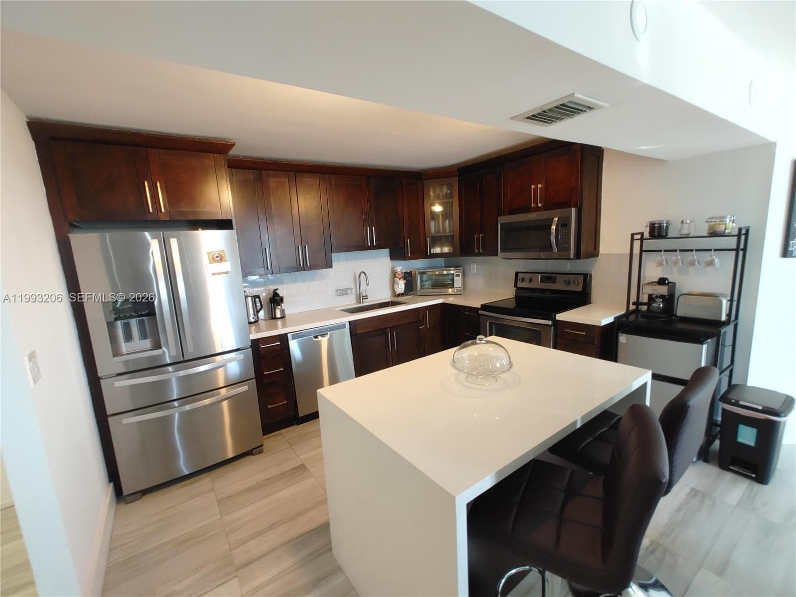 7135 Collins Ave # 525, Miami Beach FL 33141 — 2