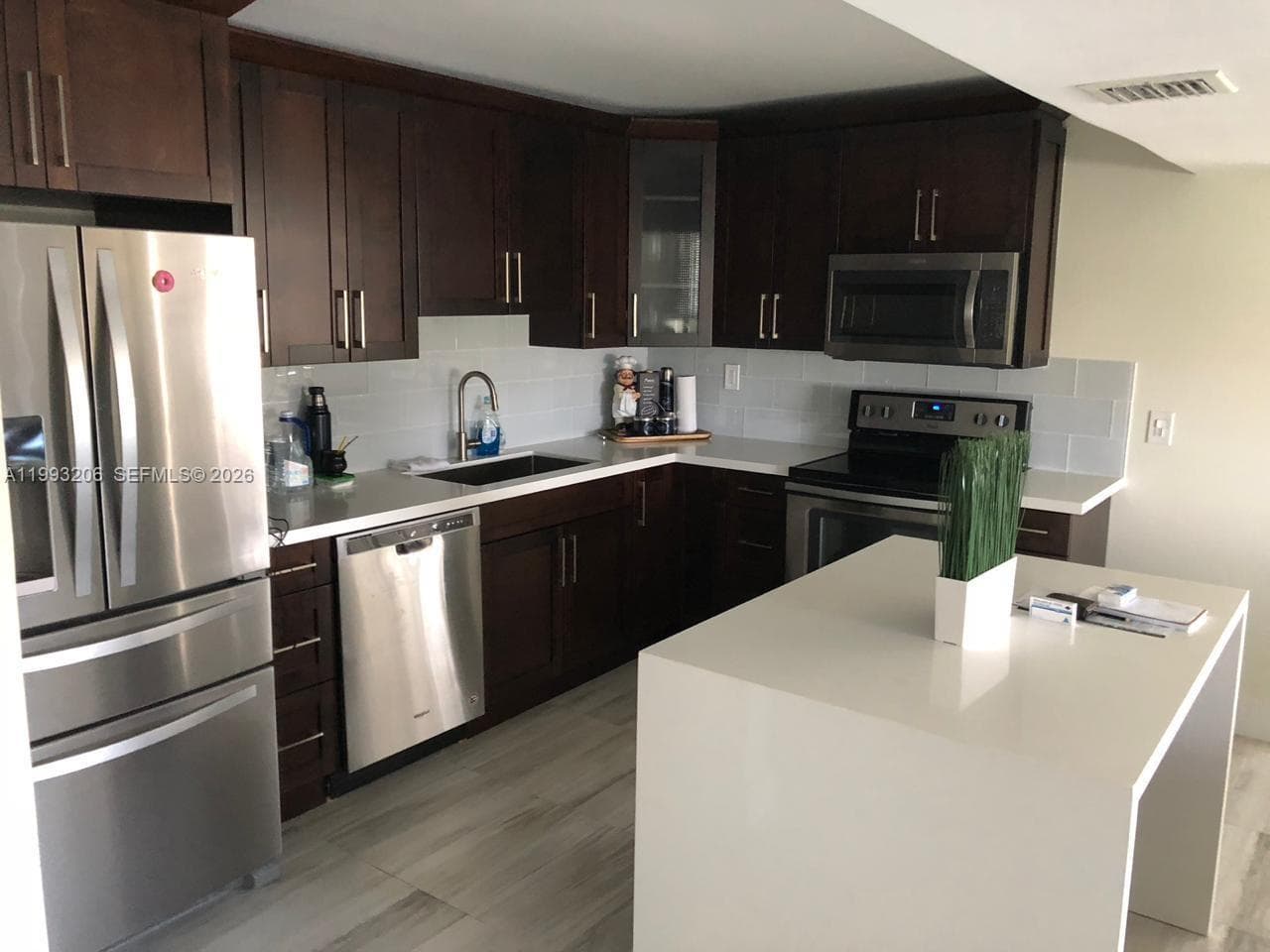 7135 Collins Ave # 525, Miami Beach FL 33141 — 1