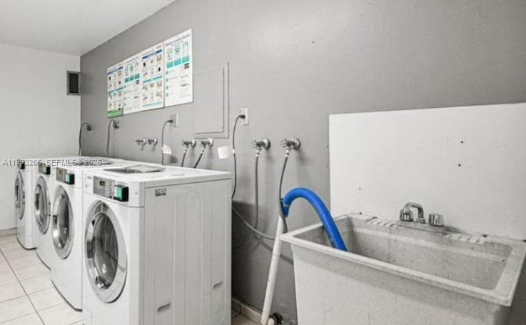 7135 Collins Ave # 525, Miami Beach FL 33141 — 24