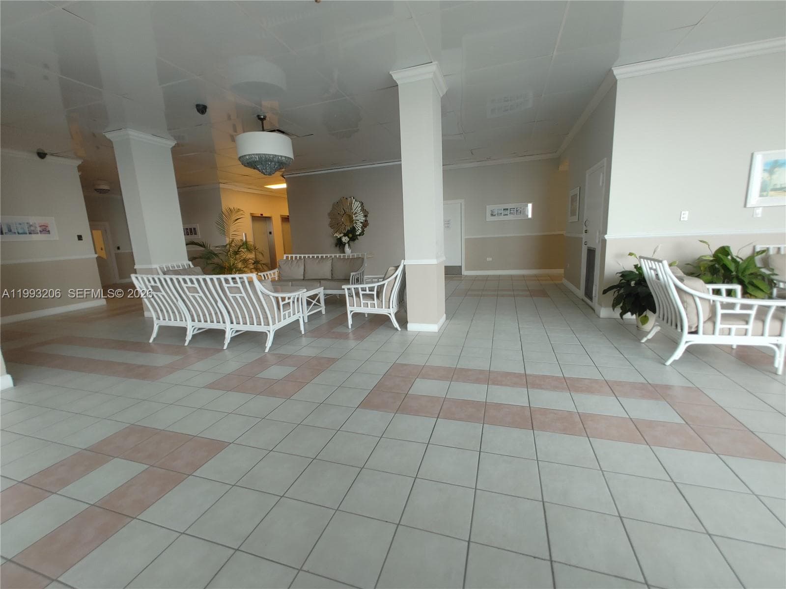 7135 Collins Ave # 525, Miami Beach FL 33141 — 49