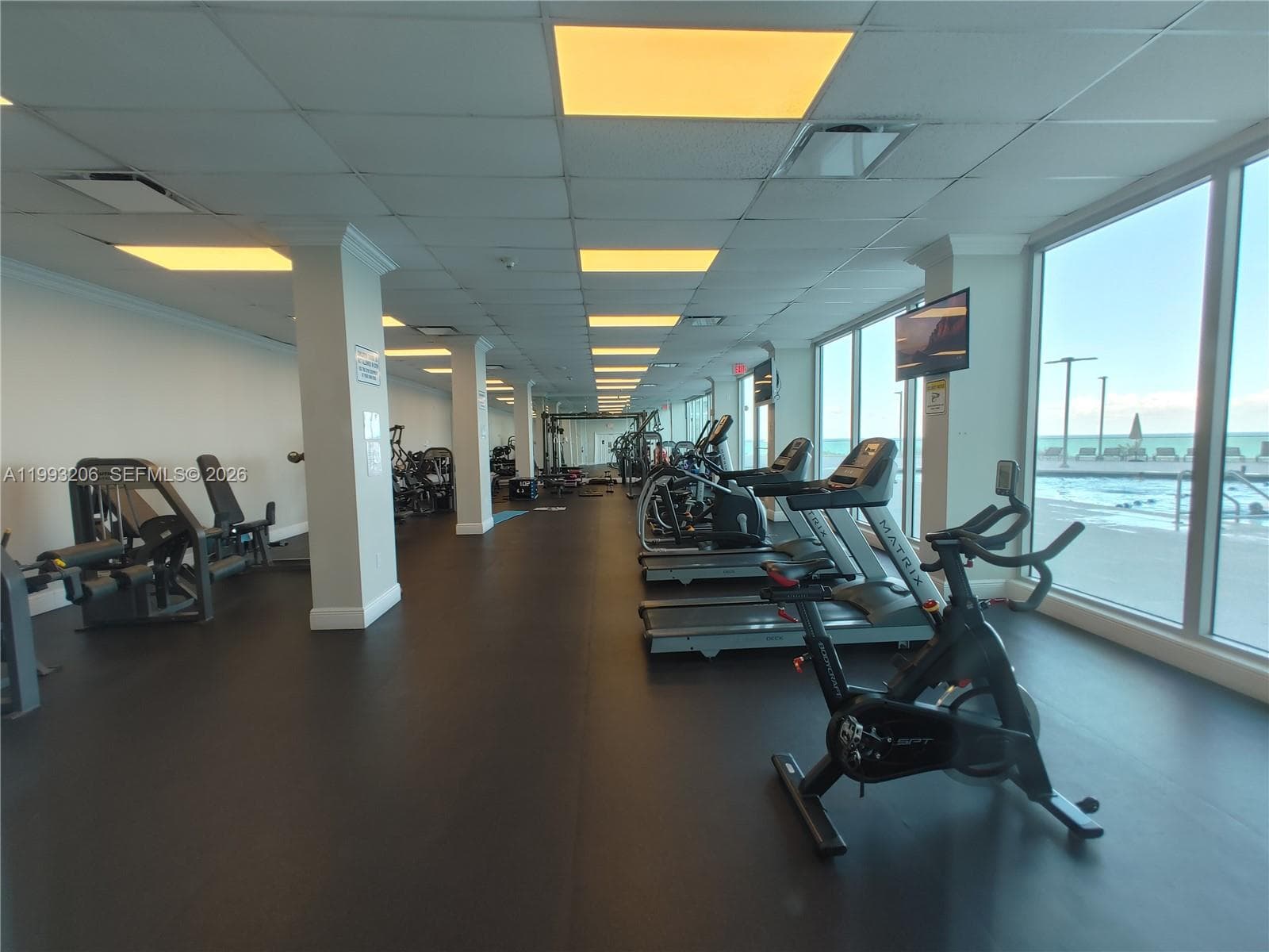 7135 Collins Ave # 525, Miami Beach FL 33141 — 48