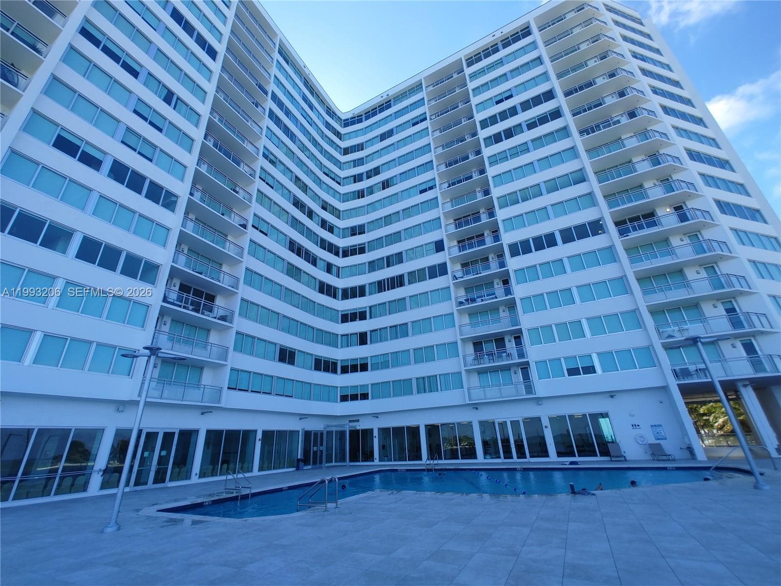 7135 Collins Ave # 525, Miami Beach FL 33141 — 40